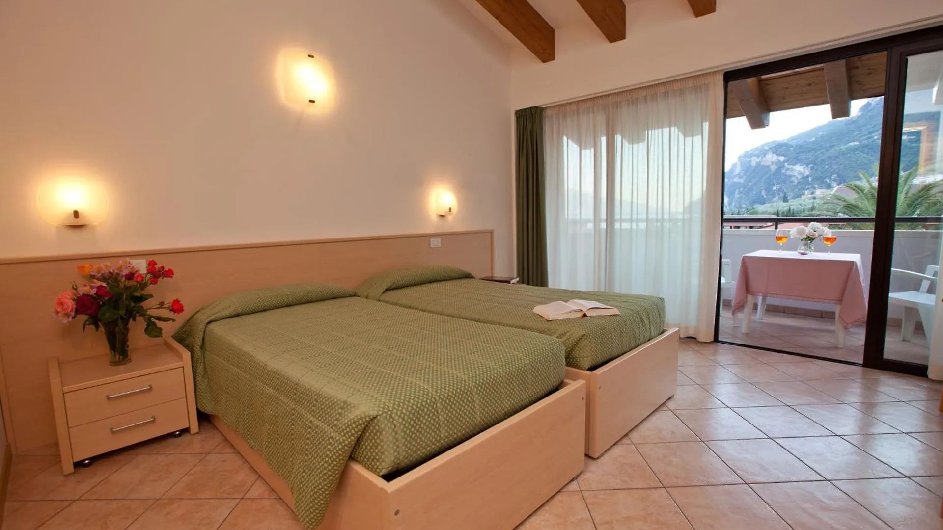 לימונה סול גרדה Residence San Luigi 3*, לימונה סול גרדה